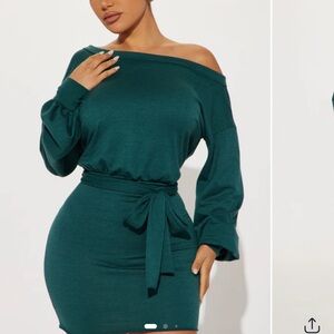 Fashion Nova Hunter Green Long Sleeve Dress